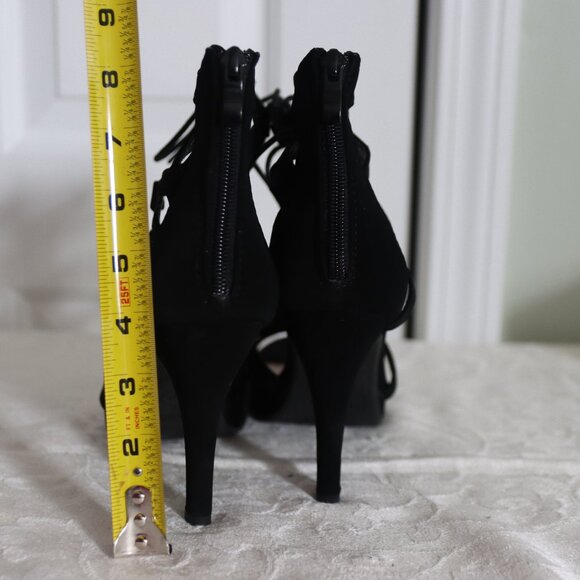 Like New Top Moda Gladiator style zip back heels Size 10 - Picture 3 of 14